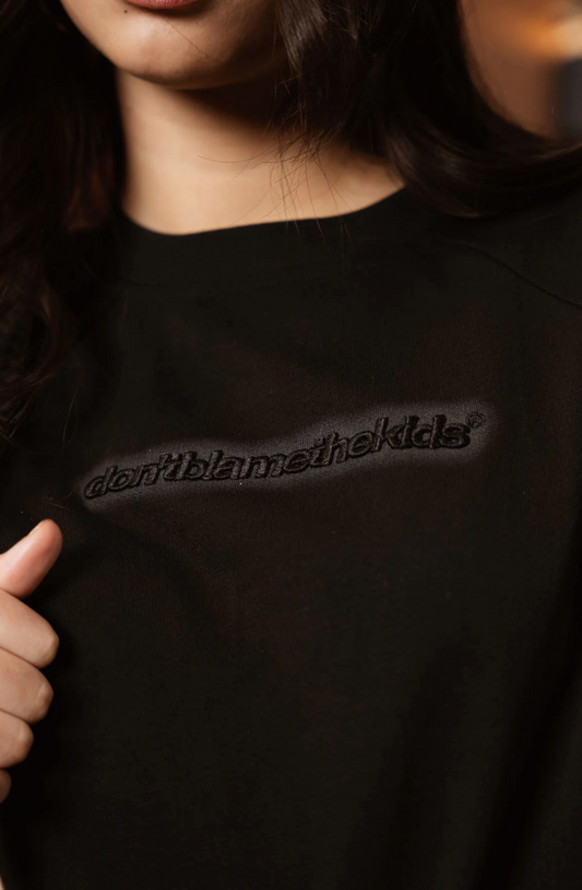 Splice Mist Black Tee